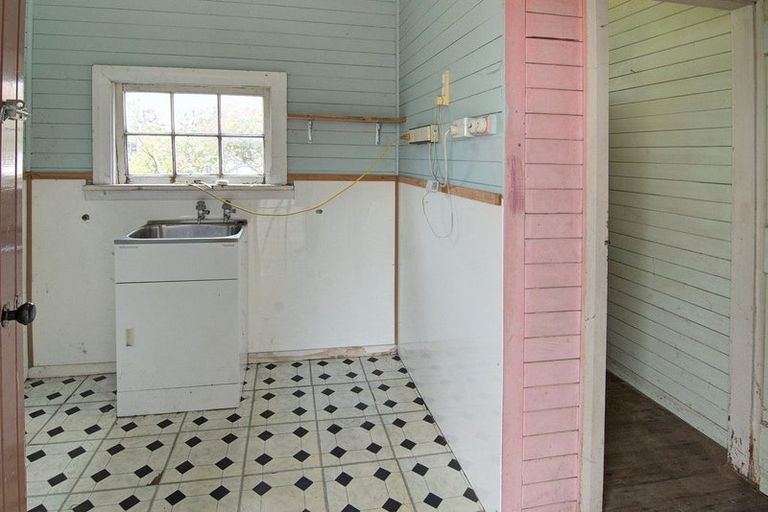 Photo of property in 50 Lincoln Road, Masterton, 5810