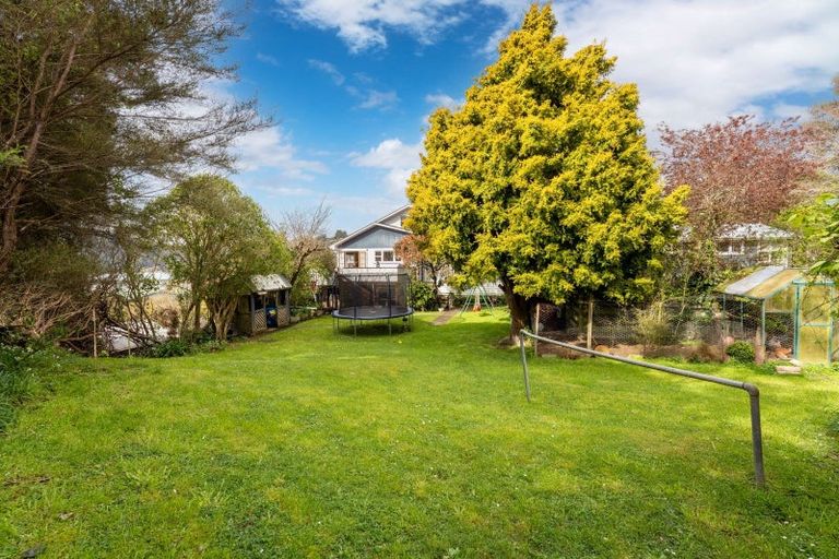 Photo of property in 68 Holborn Drive, Stokes Valley, Lower Hutt, 5019