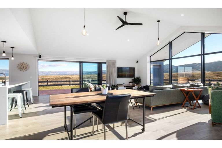 Photo of property in 461 Nelsen Ridge Road, Waikerikeri, Alexandra, 9393