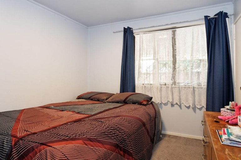 Photo of property in 277 Triangle Road, Massey, Auckland, 0614