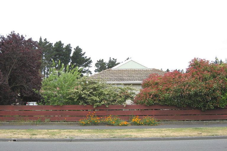 Photo of property in 446 Bower Avenue, Parklands, Christchurch, 8083