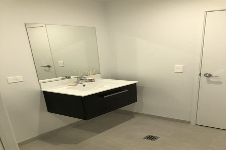 Photo of property in 278 Hobsonville Point Road, Hobsonville, Auckland, 0616