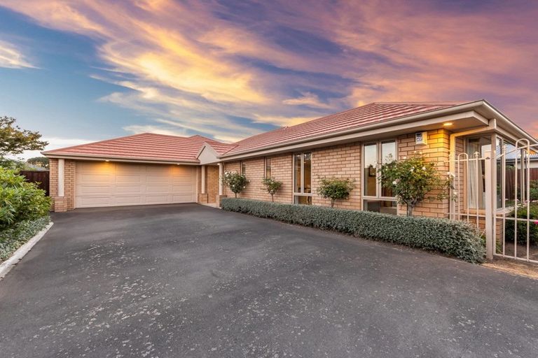 Photo of property in 50 Becmead Drive, Harewood, Christchurch, 8051