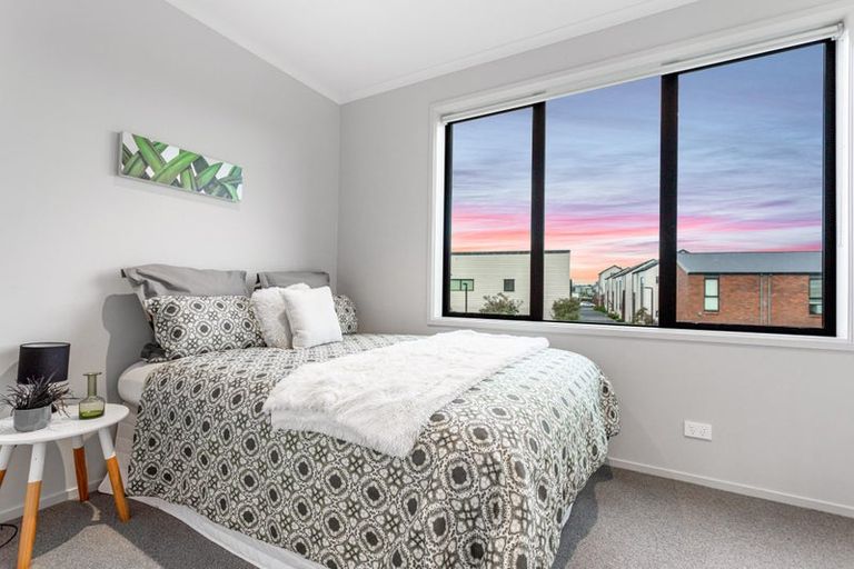 Photo of property in 239 Hobsonville Point Road, Hobsonville, Auckland, 0616