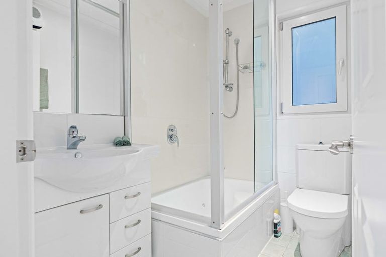 Photo of property in 8 Glas Brae, Governors Bay, Lyttelton, 8971