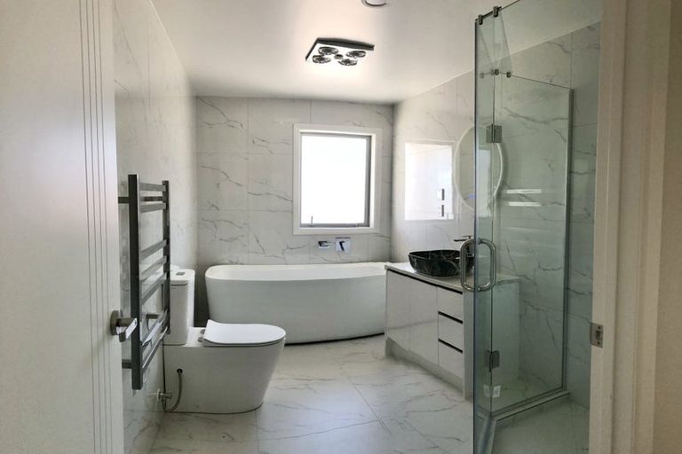 Photo of property in 11 Aklander Rise, Flat Bush, Auckland, 2019