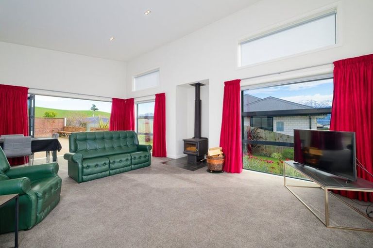 Photo of property in 43 Miromiro Drive, Kaikoura, 7300
