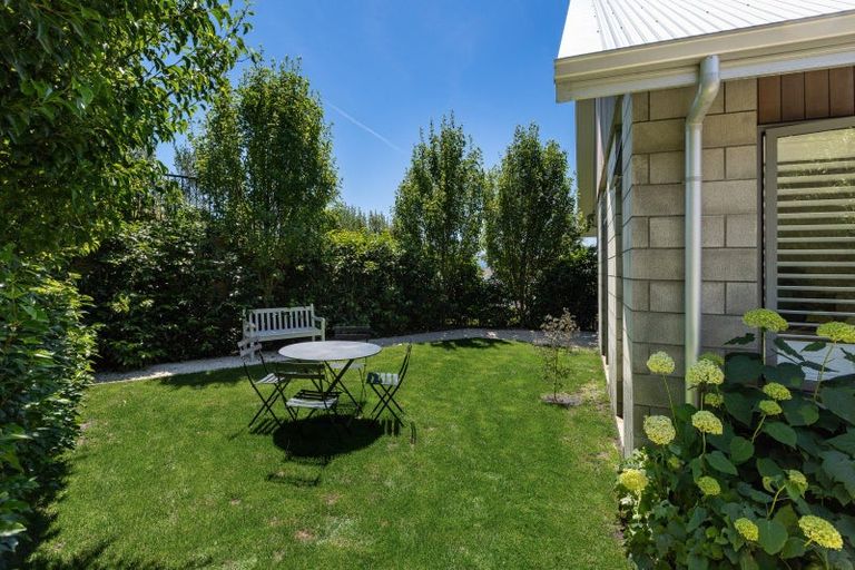 Photo of property in 10 Avignon Place, Fairhall, 7272