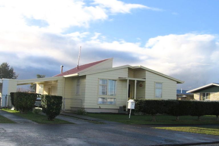 Photo of property in 4 Livingstone Road, Flaxmere, Hastings, 4120