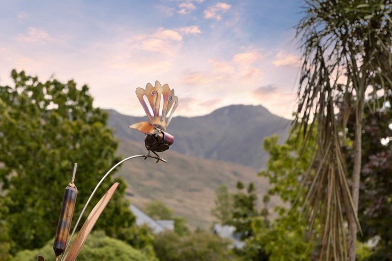 Photo of property in Heritage Village, 7 Villa Lane, Wanaka, 9382