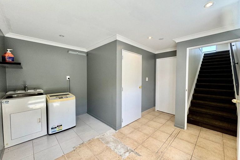 Photo of property in 25 Chieftain Rise, Goodwood Heights, Auckland, 2105