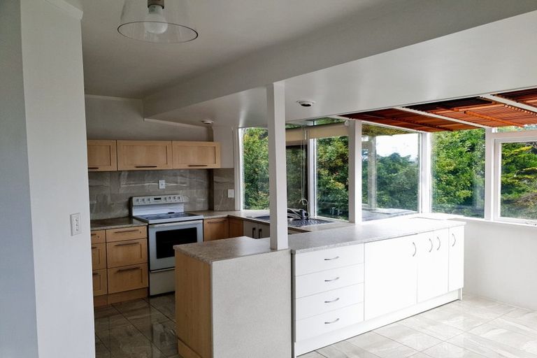 Photo of property in 211 Titirangi Road, Titirangi, Auckland, 0604