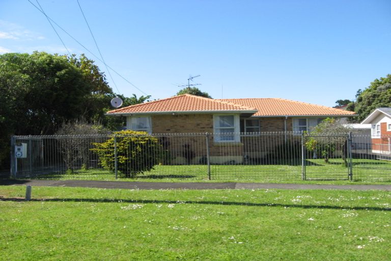 Photo of property in 22 Miro Road, Mangere Bridge, Auckland, 2022