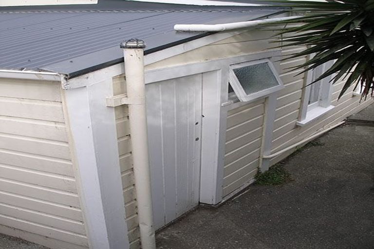 Photo of property in 10-12 Lavaud Street, Berhampore, Wellington, 6023