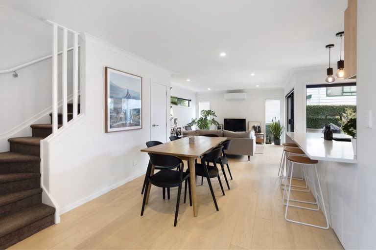Photo of property in 125c Point Chevalier Road, Point Chevalier, Auckland, 1022