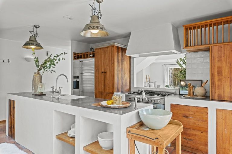 Photo of property in 2/151 Idris Road, Strowan, Christchurch, 8052