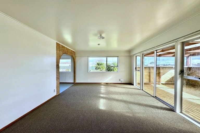 Photo of property in 68 Zelda Avenue, Clover Park, Auckland, 2023