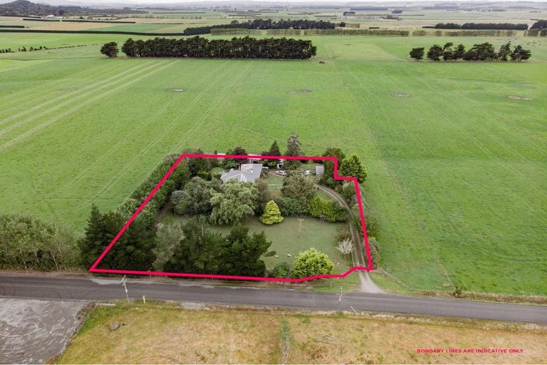 Photo of property in 88 Cooper Road, Tussock Creek, Winton, 9781