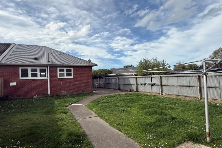 Photo of property in 9 Rowe Place, Burwood, Christchurch, 8061