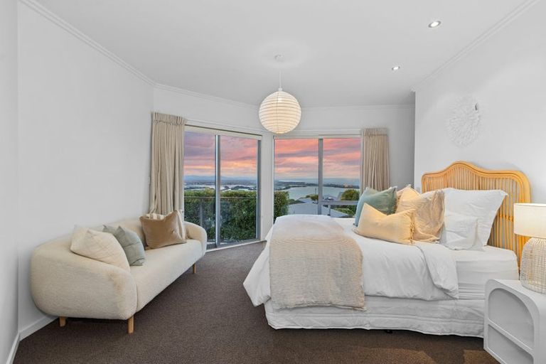 Photo of property in 19 Luxton Place, Mount Pleasant, Christchurch, 8081