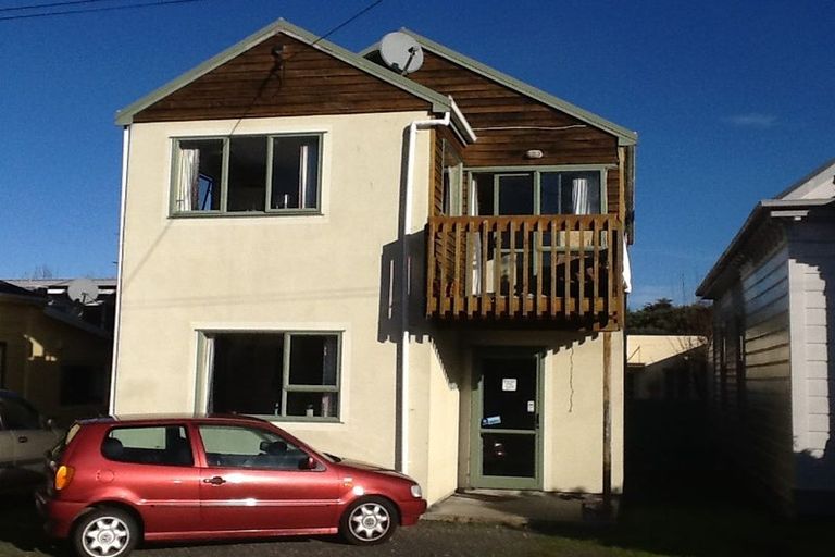 Photo of property in 53 Howe Street, North Dunedin, Dunedin, 9016