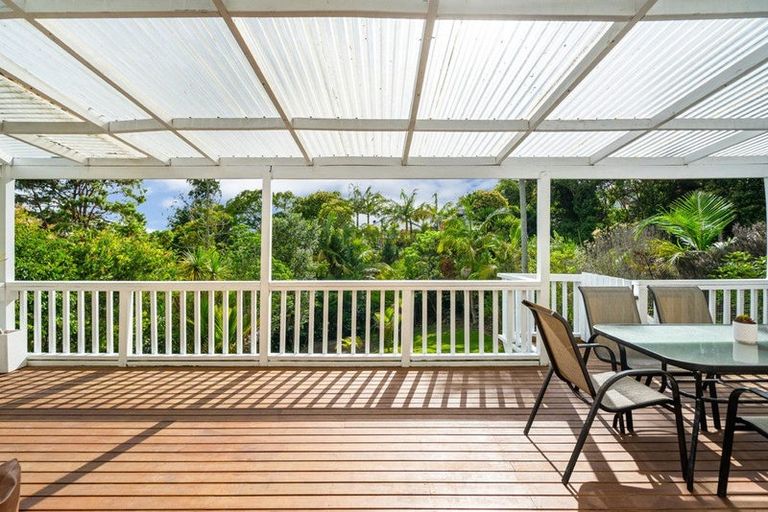 Photo of property in 19 Lanigan Street, Birkdale, Auckland, 0626