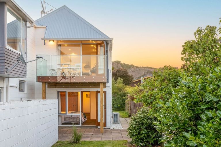 Photo of property in 4/53 Beachville Road, Redcliffs, Christchurch, 8081