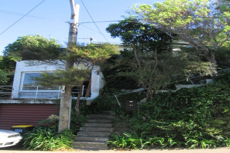 Photo of property in 63 Airlie Road, Plimmerton, Porirua, 5026