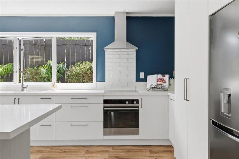 Photo of property in 11 Nautilus Drive, Papamoa Beach, Papamoa, 3118