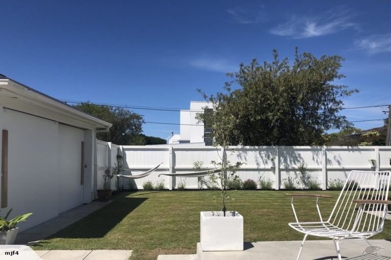 Photo of property in 141 Packe Street, Edgeware, Christchurch, 8013