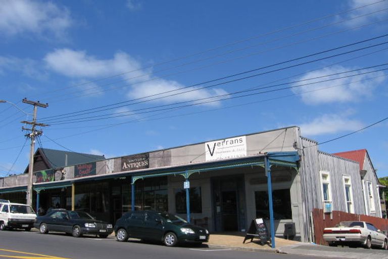 Photo of property in 20 Birkdale Road, Birkdale, Auckland, 0626