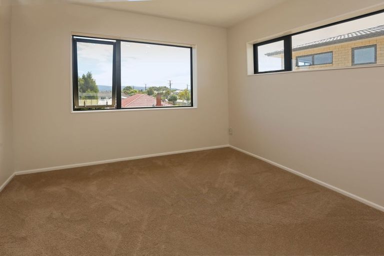 Photo of property in 95 Waitaki Street, Henderson, Auckland, 0612