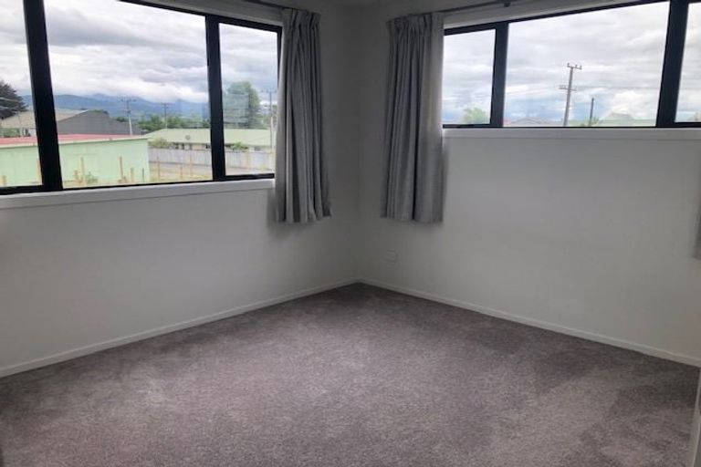 Photo of property in 1/20 Ballinger Place, Carterton, 5713