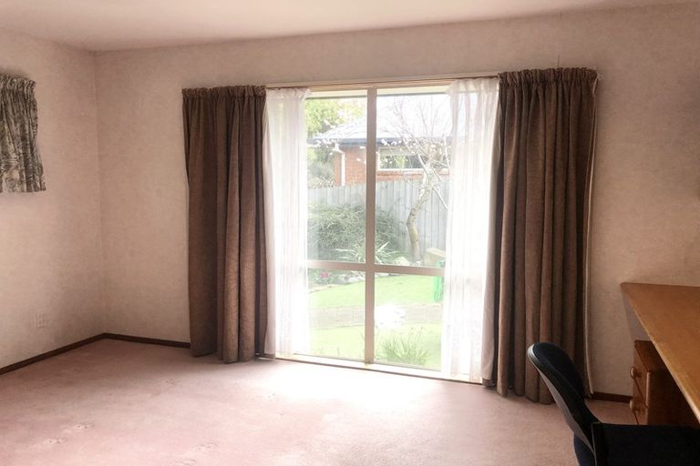 Photo of property in 71a Harris Crescent, Papanui, Christchurch, 8053