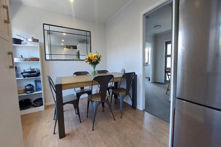 Photo of property in 1/55 Mcfaddens Road, St Albans, Christchurch, 8052