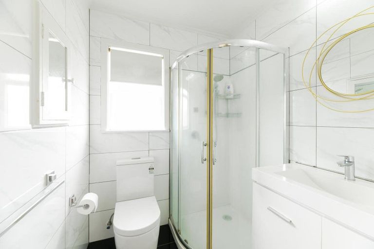 Photo of property in 70 Melrose Road, Mount Roskill, Auckland, 1041