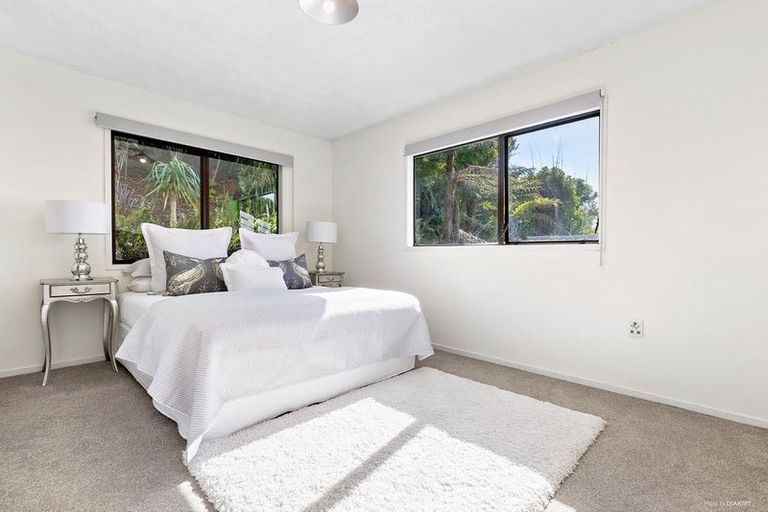 Photo of property in 29 Bellbird Rise, Murrays Bay, Auckland, 0630