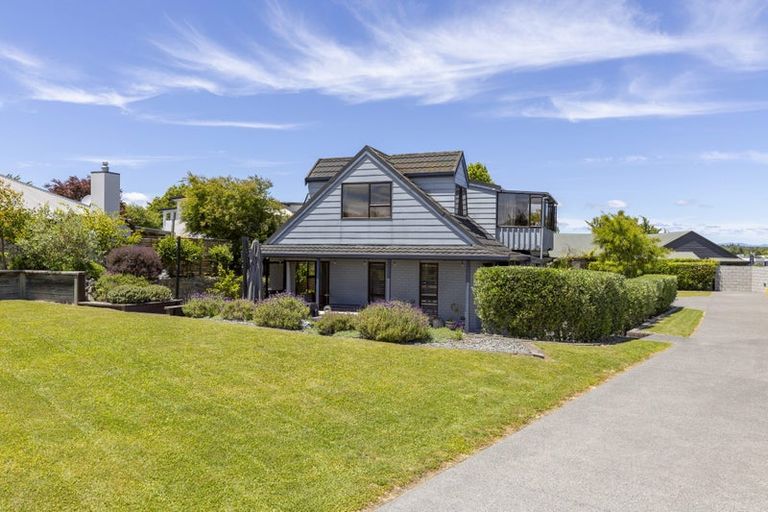 Photo of property in 83 Harvey Street, Waipahihi, Taupo, 3330