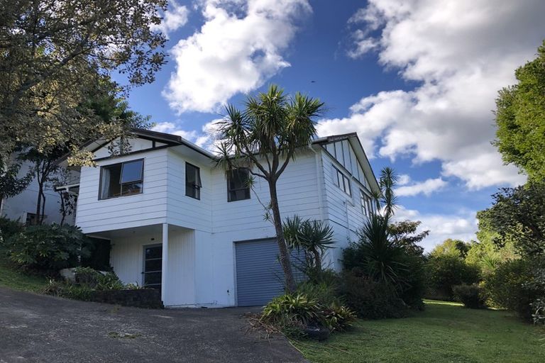 Photo of property in 1/70 Oaktree Avenue, Browns Bay, Auckland, 0630