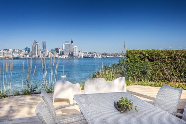 Photo of property in 53a Stanley Point Road, Stanley Point, Auckland, 0624