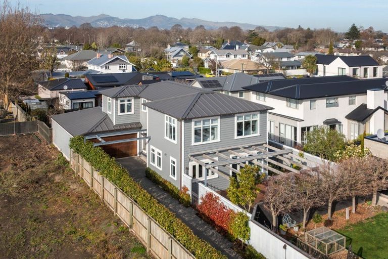 Photo of property in 42 Normans Road, Strowan, Christchurch, 8052