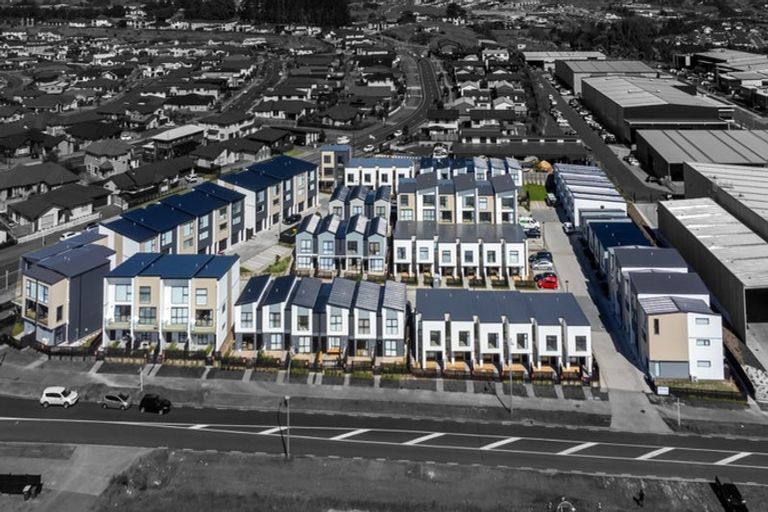 Photo of property in 35 Hinonga Loop, Silverdale, 0932