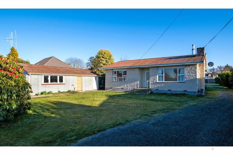 Photo of property in 6 Tancred Street, Geraldine, 7930