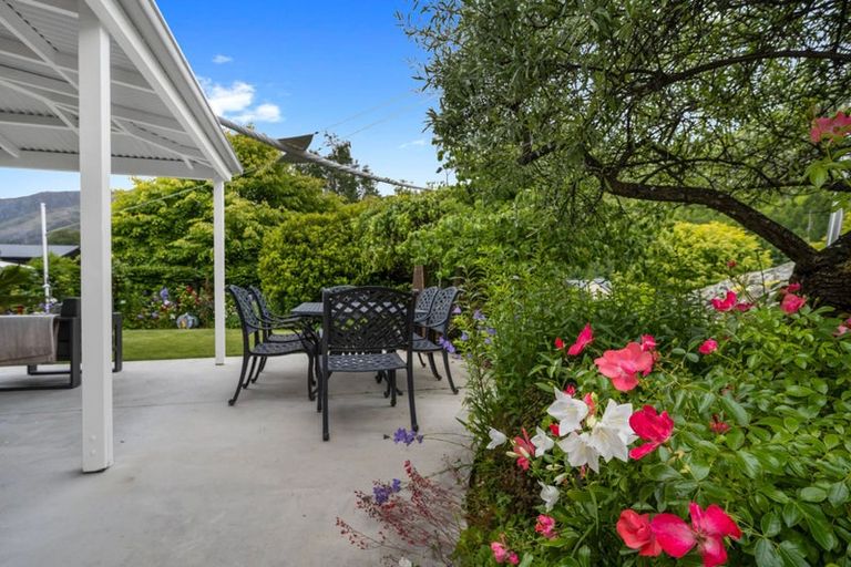 Photo of property in 22 Cornwall Street, Arrowtown, 9302