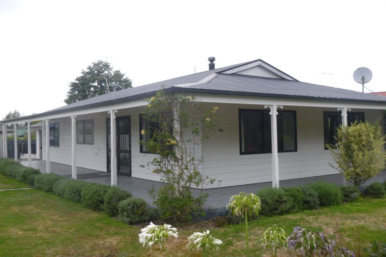 Photo of property in 46 Mckenzie Street, Geraldine, 7930