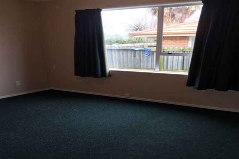 Photo of property in 8a Edward Avenue, Orewa, 0931