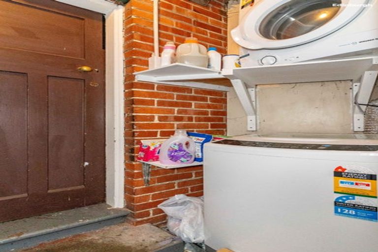 Photo of property in 122 Frederick Street, North Dunedin, Dunedin, 9016