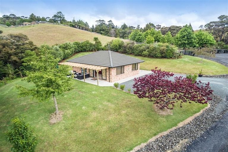 Photo of property in 1489a Weranui Road, Wainui, Silverdale, 0994