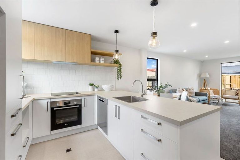 Photo of property in 2/40 Hastings Street West, Sydenham, Christchurch, 8023