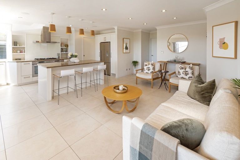 Photo of property in 13 Compass Way, Half Moon Bay, Auckland, 2012